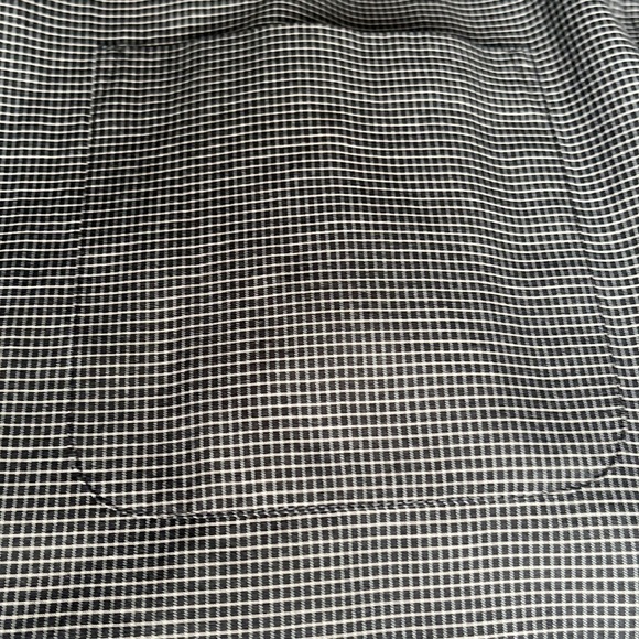 Van Heusen Traveler Shirt - Picture 7 of 11